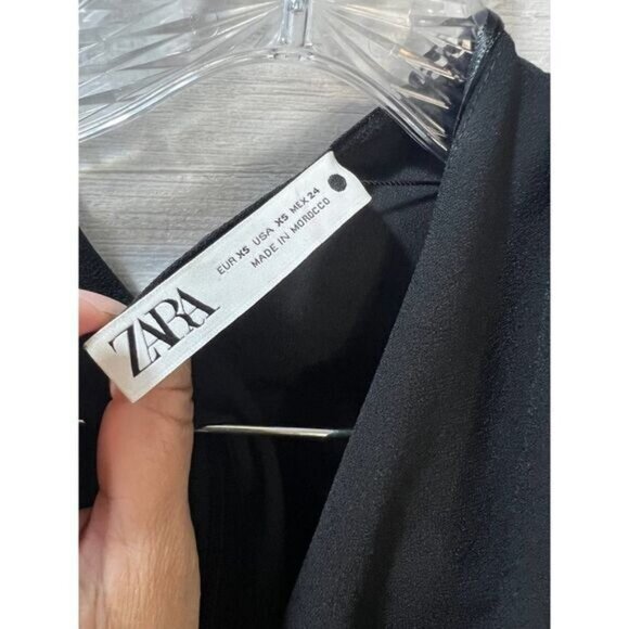 ZARA Women's V Neck Cap‎ Sleeve Twist Front Blouse Small - Picture 7 of 7